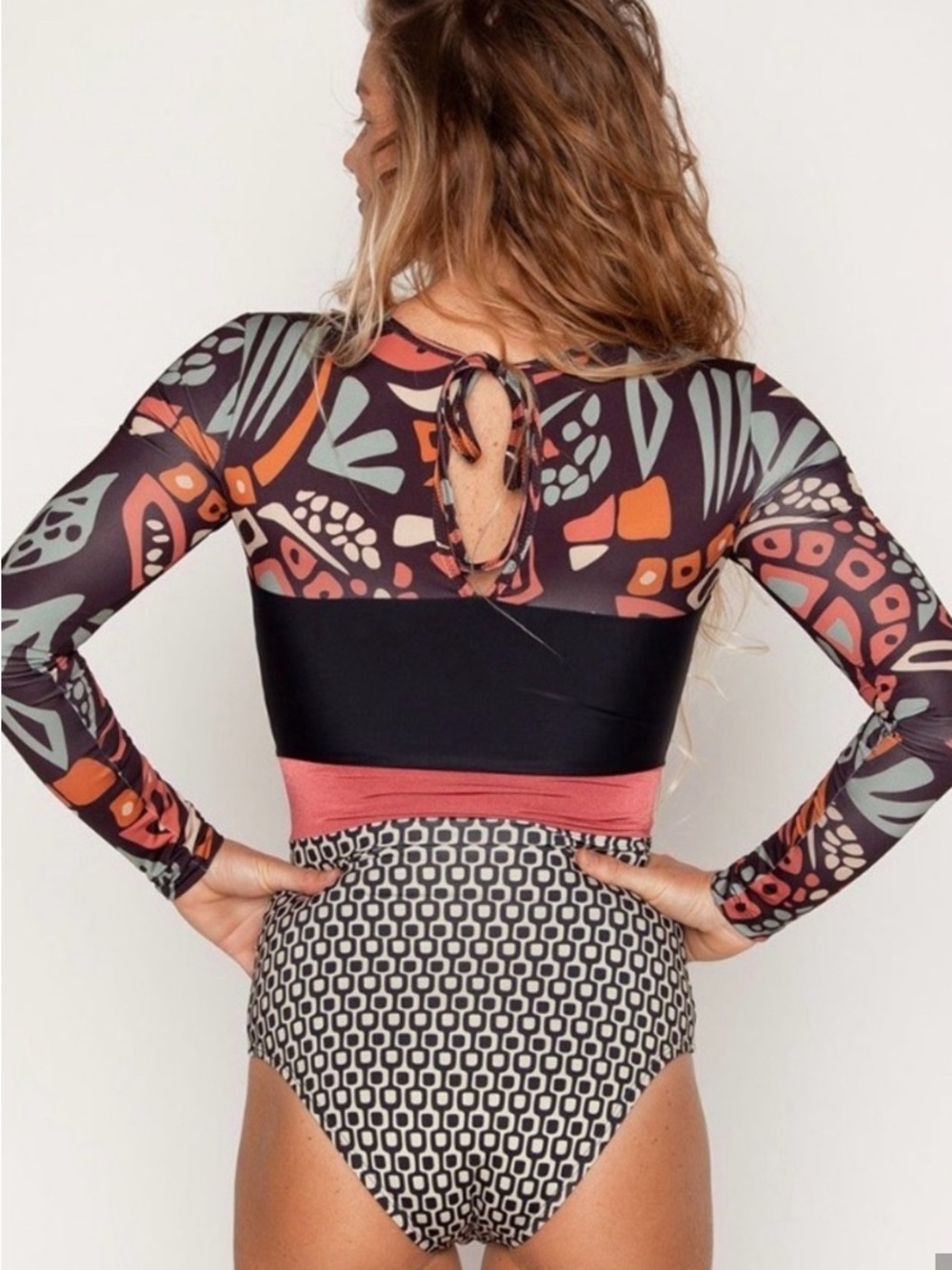 Seea Women's Long-Sleeve One-Piece Swimsuit in Black, Coral, Green - Picture 2 of 7